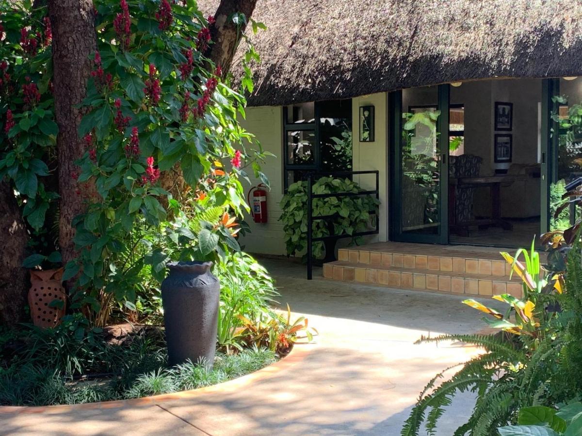 Pamarah Lodge Victoria Falls Exterior photo