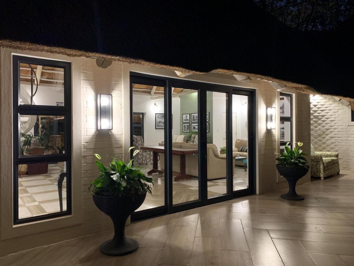 Pamarah Lodge Victoria Falls Exterior photo